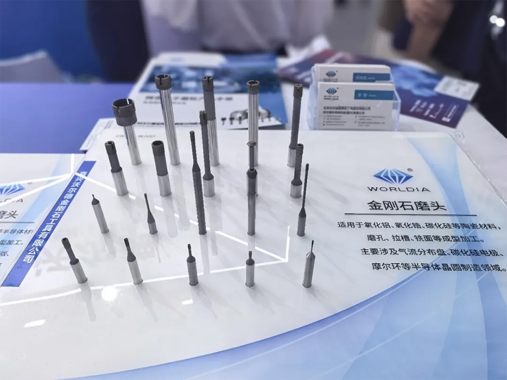 1788309041110497